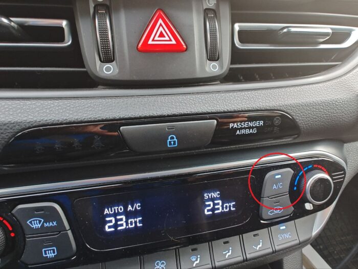 Toto tlačidlo v zime vypína 90 % vodičov: Odborníci varujú, že robíte vážnu chybu