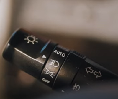 Svetlomet prepínač