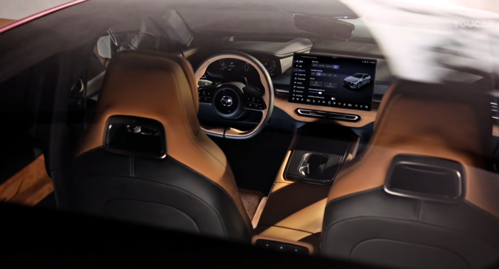 Mazda 6E interiér