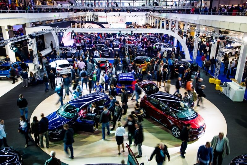 podlad na výstavnú halu...