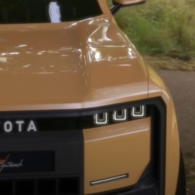 detail svetlometu Toyota RAV4 mini Land Cruiser