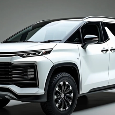 Land Croomy spája nečakané - kompaktné rozmery s možnosťami karavanu a terénnymi schopnosťami. Jeho univerzálnosť ocenia najmä mladí dobrodruhovia.