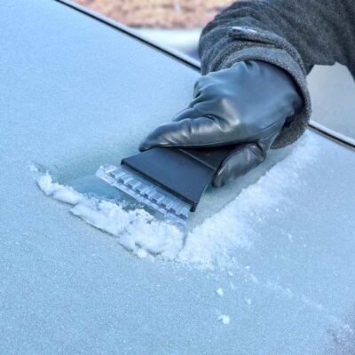 Zamrznuté okno škrabanie