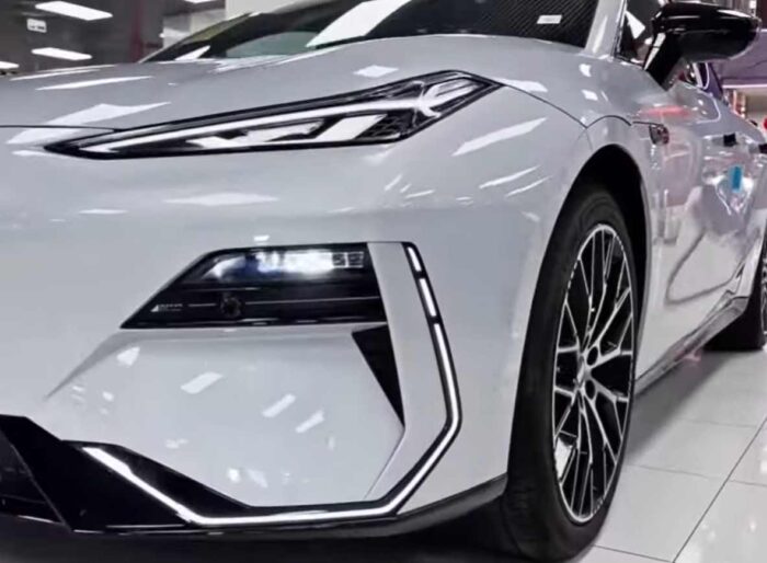 Nová Geely E2 mieri do Maďarska: Elektrické mestské auto pod hranicou ôsmich miliónov forintov