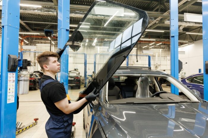 Staré auto môže mať ešte hodnotu: EÚ chce, aby použiteľné diely nekončili automaticky v šrote