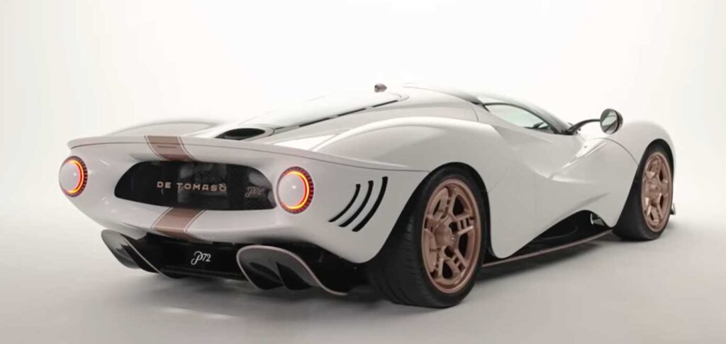De Tomaso zozadu