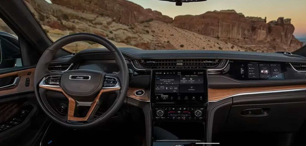 Jeep Grand Cherokee interiér