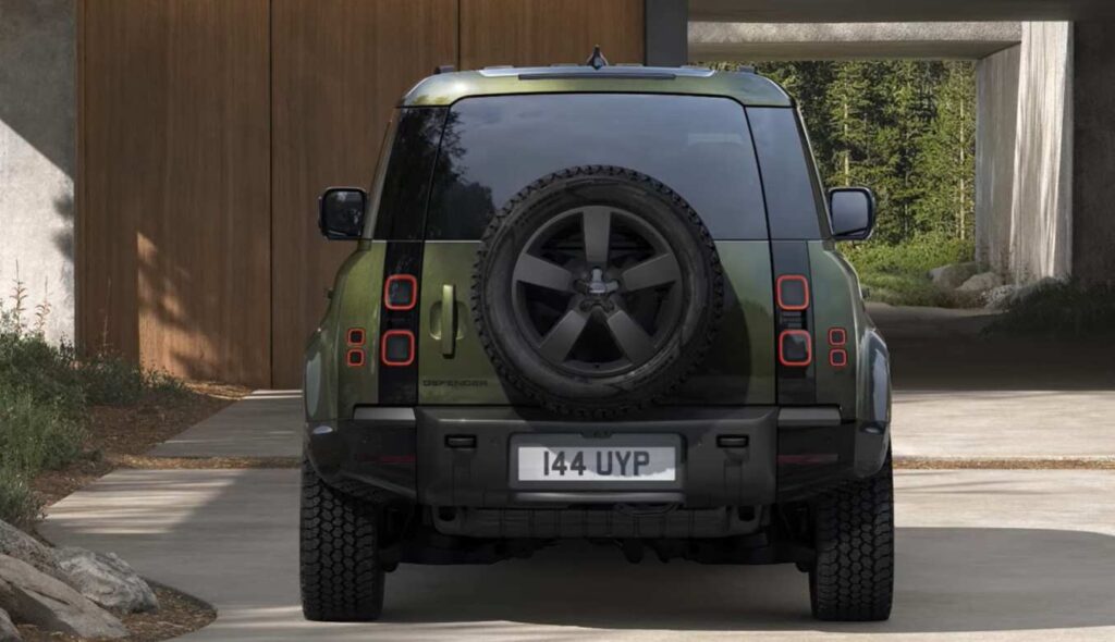 Land Rover Defender zozadu