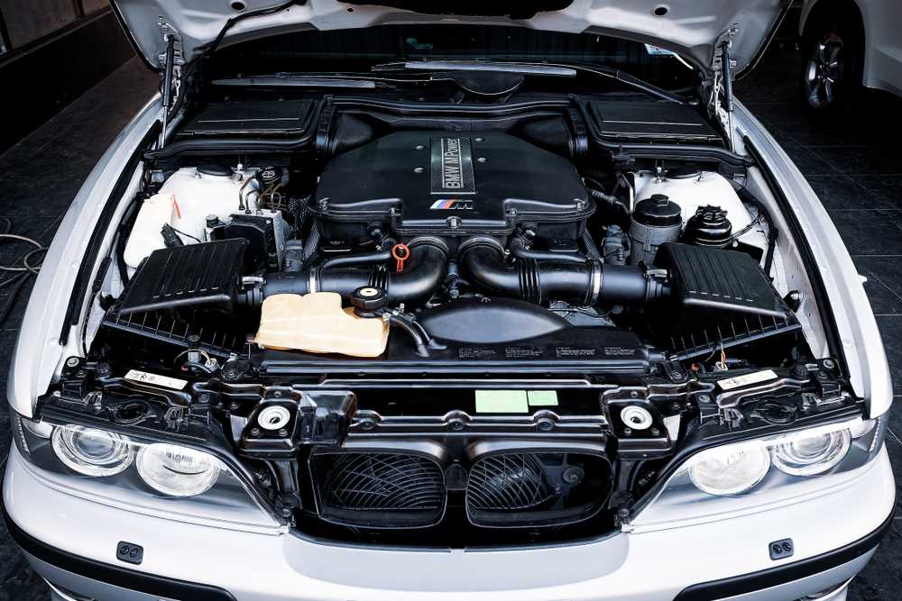 Motor BMW M5 (E39)
