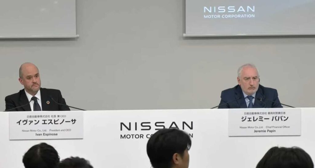 Nissan Jeremie Papin a Ivan Espinosa.