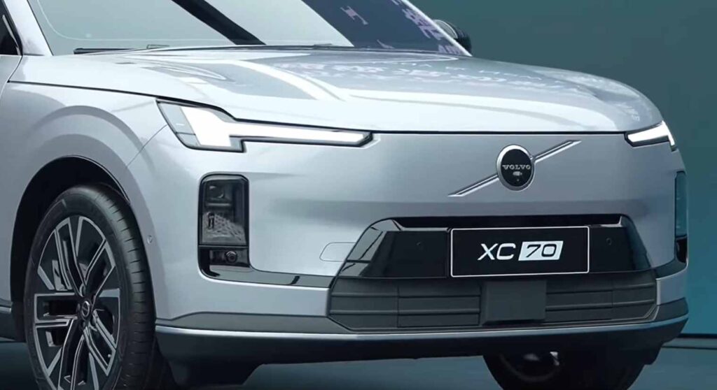 Nové Volvo XC70 predná časť