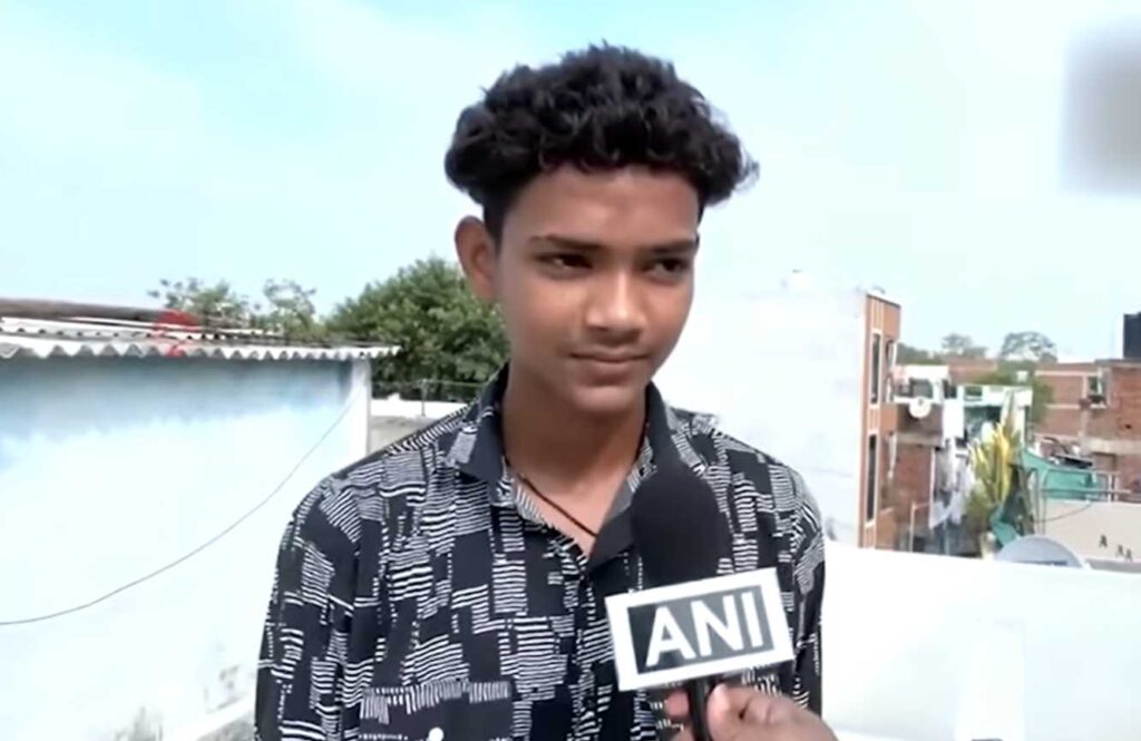 Aryan Asari India pád lietadla