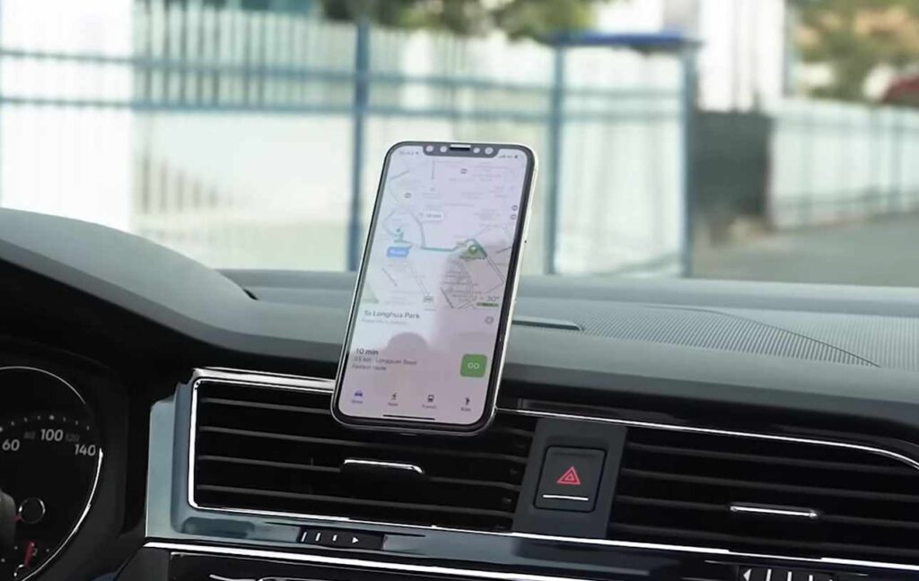 Mobil v držiaku