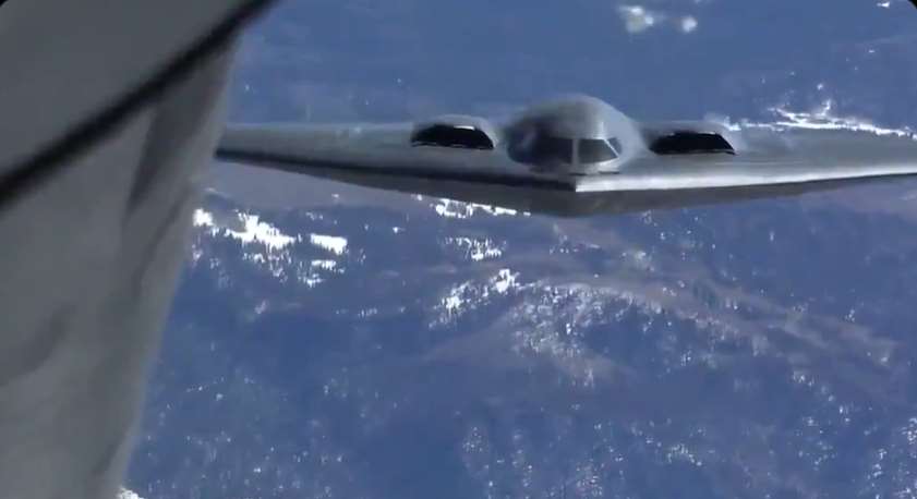 Bombardér
