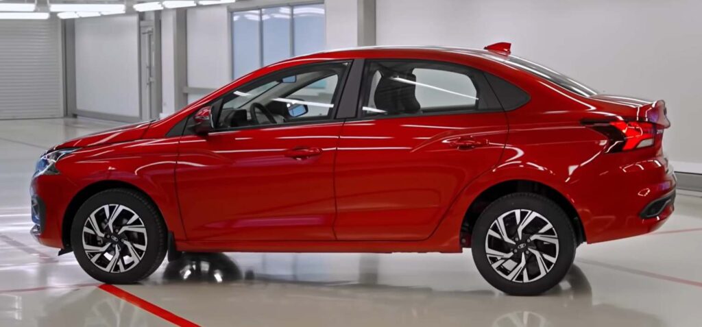 Lada Iskra zboku