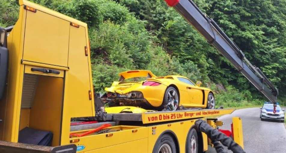 Porsche na odťahovke
