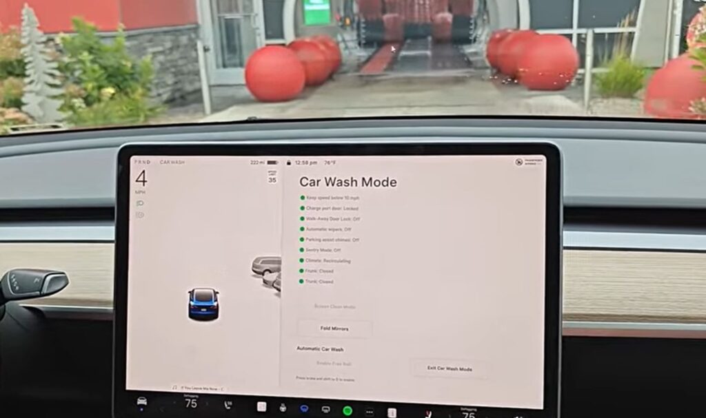 Tesla Režim umývania auta