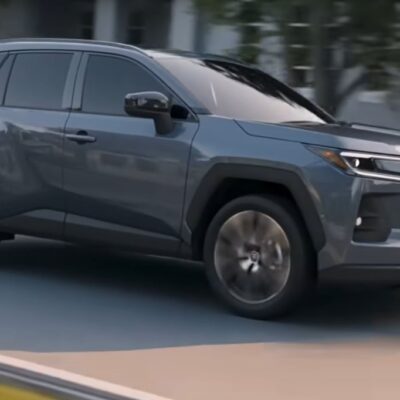 Toyota RAV4 na ceste