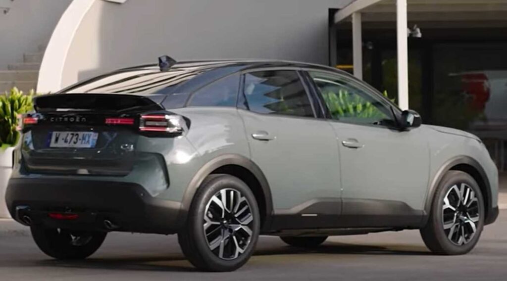 Nový Citroën C4 zboku