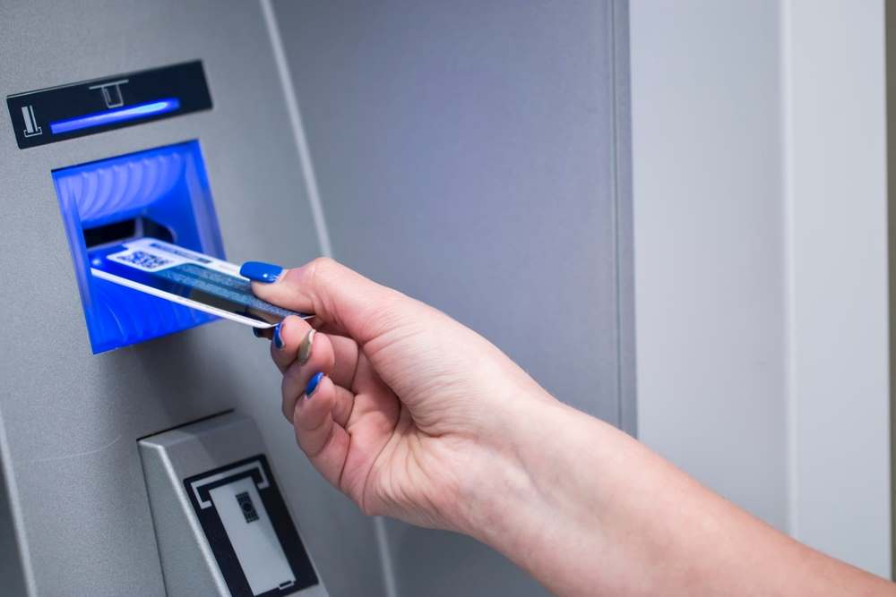 Parkovací automat a platobná karta