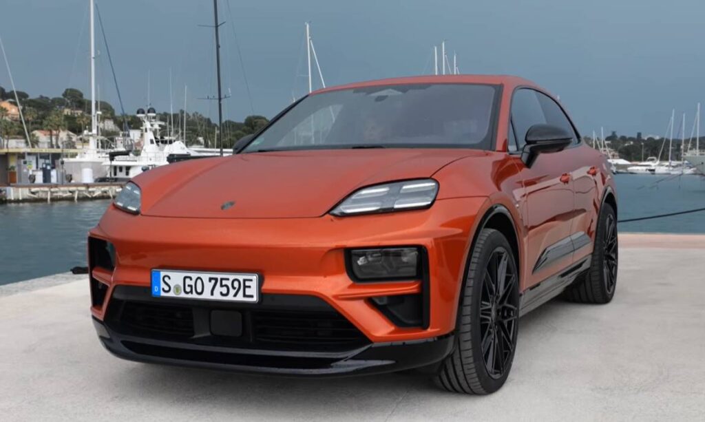 Porsche Cayenne EV