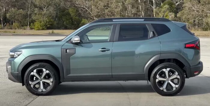 Dacia sa inšpiruje vojenskými vozidlami. Žiadne zbytočné výbavy, len to, čo naozaj potrebujete