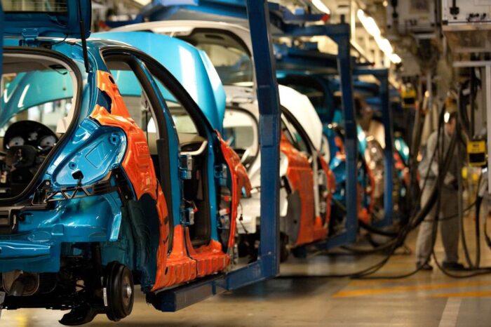 Automobilový priemysel v roku 2026: Pozrite sa na najdôležitejšie trendy, ktoré menia svet dopravy