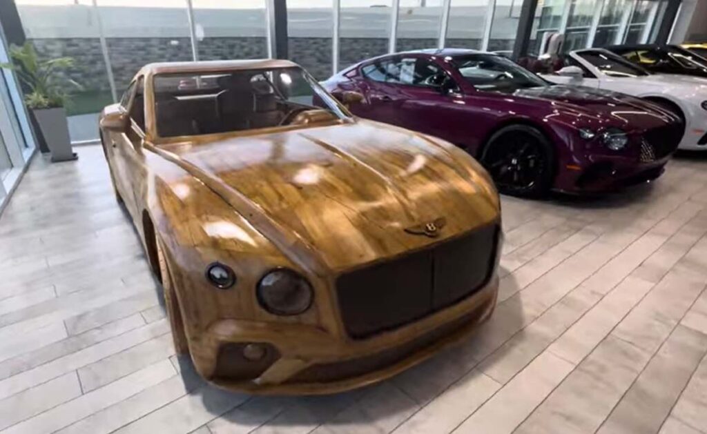 Bentley drevené