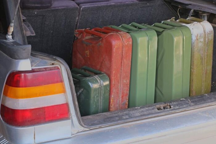 Môže sa benzín pokaziť? Pozrite sa, prečo sa neoplatí robiť si veľké zásoby paliva