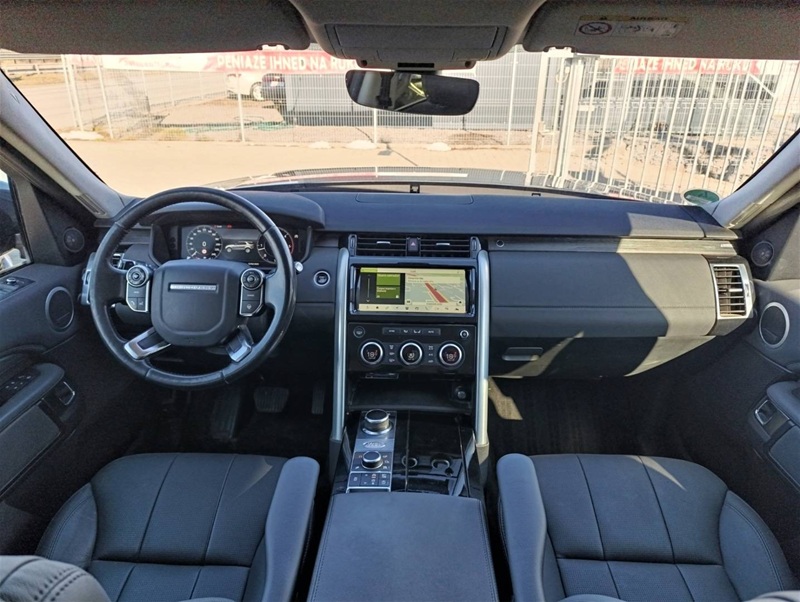 Land Rover Discovery 3.0L TD6 HSE Luxury AWD A/T