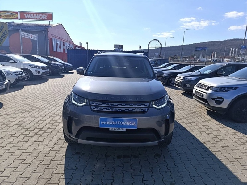 Land Rover Discovery 3.0L TD6 HSE Luxury AWD A/T