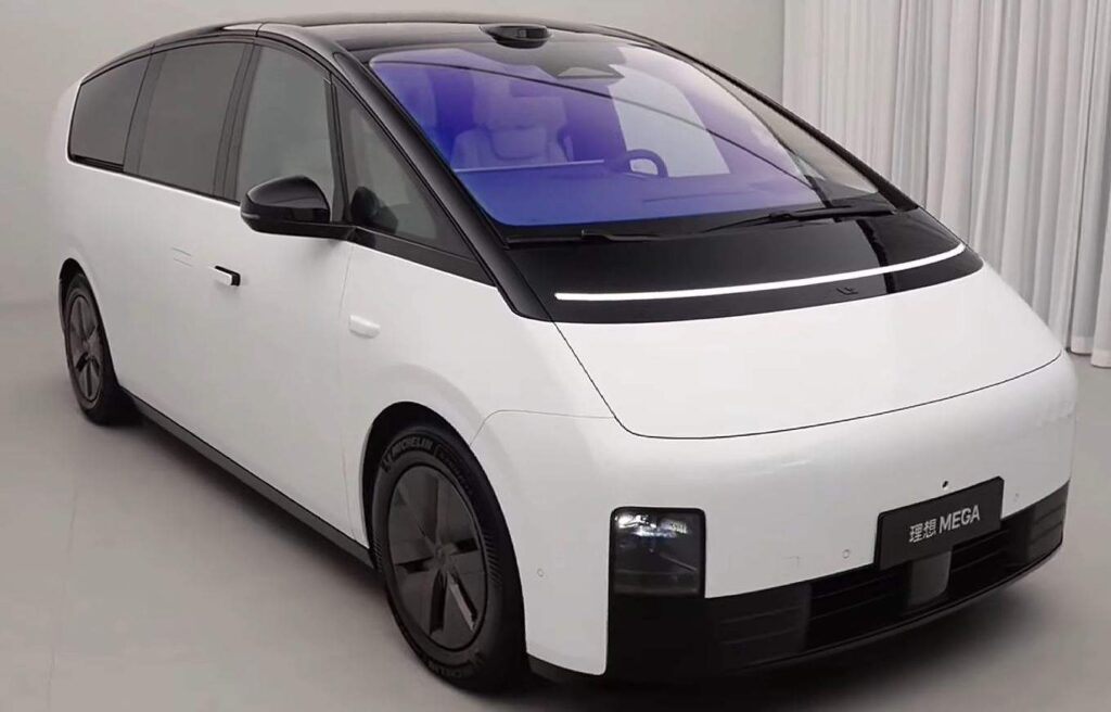 Li Mega vozidlo