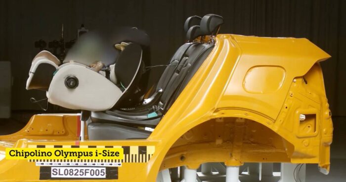 Auto má rozpoznať zabudnuté dieťa: Test ADAC odhalil nebezpečnú slabinu moderných systémov