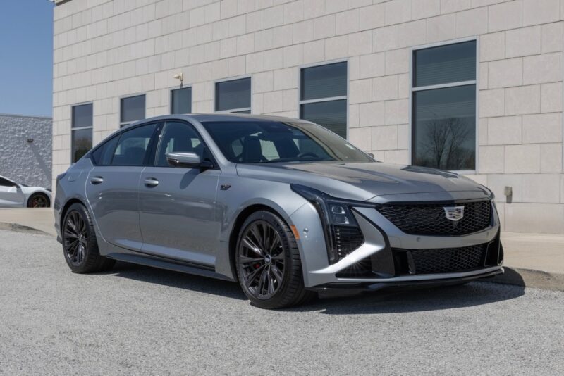 Súčasná generácia Cadillacu CT5. Jej nástupca zostane verný spaľovacím motorom.