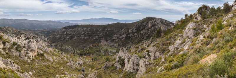 Výhľad z vrcholu je dychberúci. Uvidíte celé Marseille, Stredozemné more aj okolité hory.