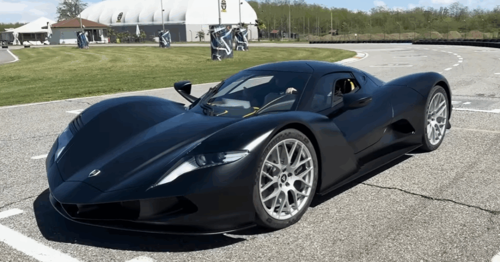 Karoséria z uhlíkových vlákien váži len 1900 kilogramov. Cena začína na 3,2 milióna eur a Aspark vyrobí len 50 kusov verzie Spider.