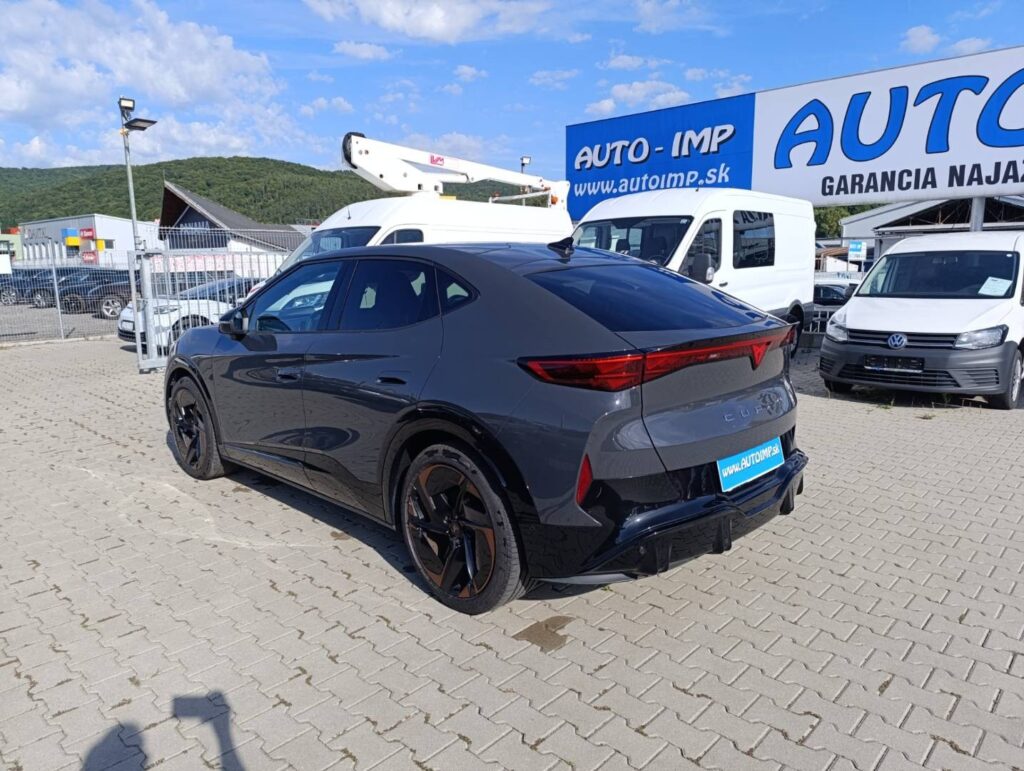 Cupra-Tavascan-82KWh-250KW-4x4-Adrenaline-27695570-12