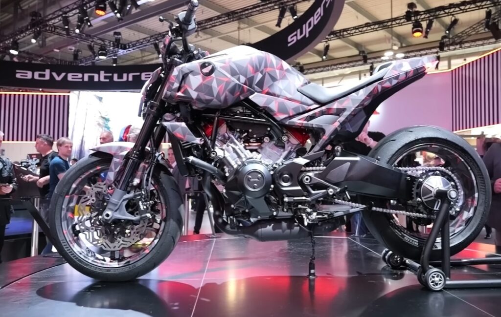 Koncept Honda V3R900 je dielom mladých dizajnérov z Ríma. Je to oslava mechaniky a surového dizajnu.