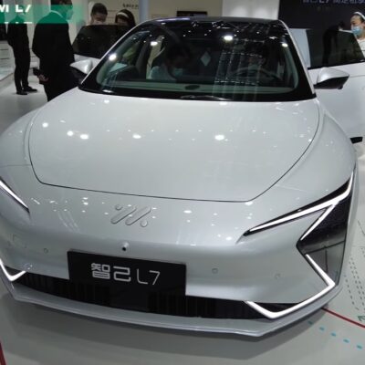 Luxusný sedan IM L7 bude prvým sériovým autom na svete s revolučnou solid-state batériou.