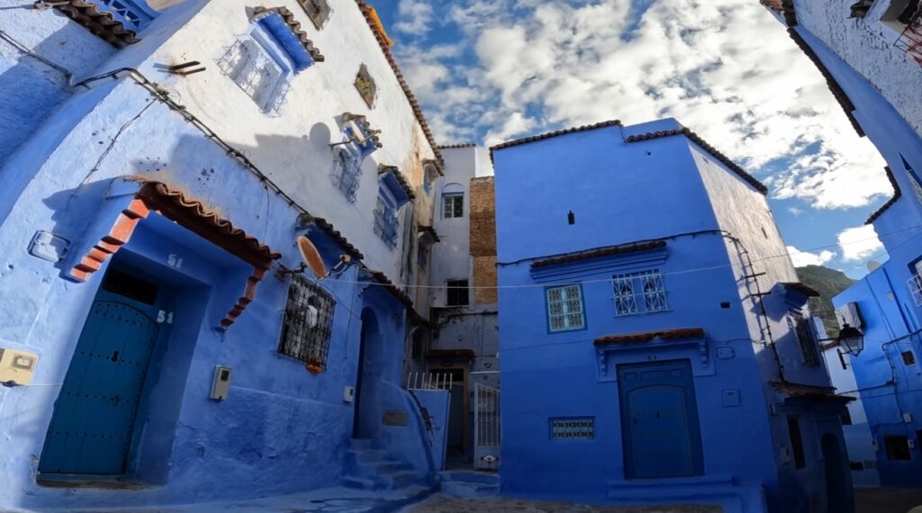 Modré mesto Chefchaouen je jedným z najfotogenickejších miest na svete. Jeho úzke uličky sú ako z rozprávky.