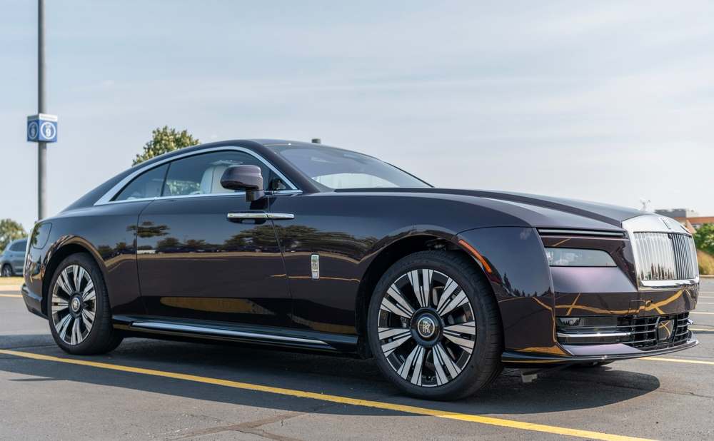 Rolls Royce Specter elektrické super