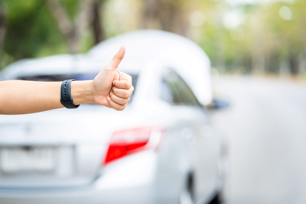 Stopujúca ruka pokazené auto