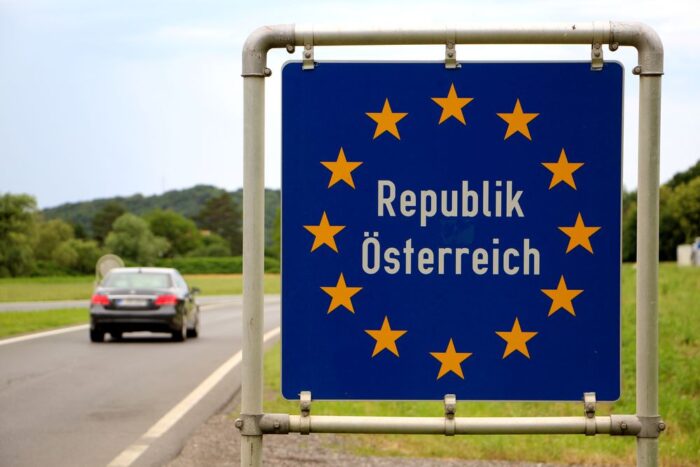 Zhabanie auta v Rakúsku za vysokú rýchlosť v praxi: Polícia už vydražila prvé zhabané vozidlá