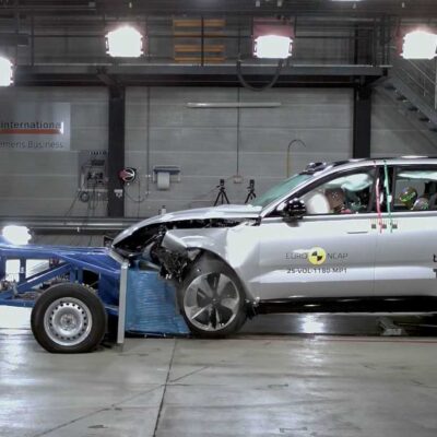 Volvo crash test