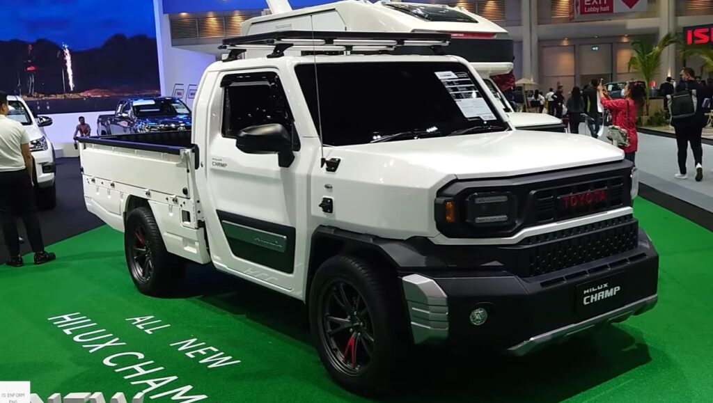 Toyota IMV 0 je modulárny pickup s vymeniteľnými nadstavbami. Základný podvozok stojí pod 10 000 eur a nadstavby od 500 do 2 000 eur.