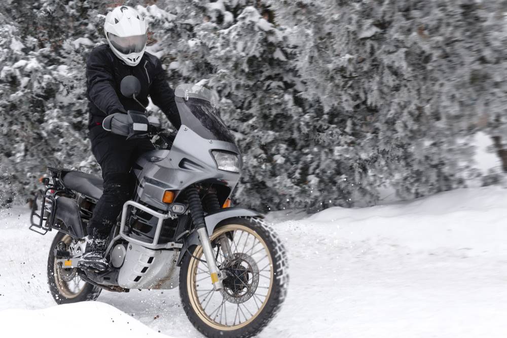 Jazda na motorke zima