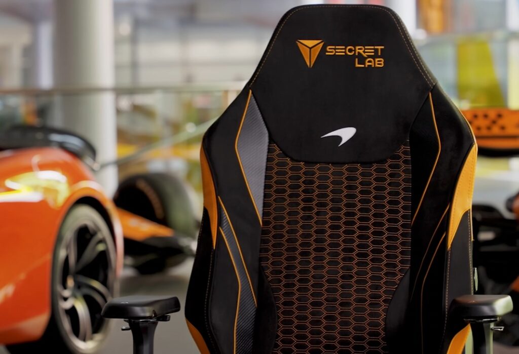 Cena kresla presahuje 2 000 eur, čo je viac než hodnota mnohých ojazdených áut. Výrobca poskytuje 12-ročnú záruku na kvalitu.