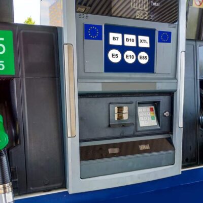 Stojan na tankovanie