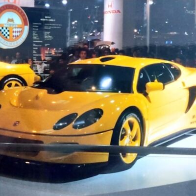 Mega Monte Carlo disponoval motorom V12 od Mercedesu s výkonom 400 koní. Vzniklo len päť kusov tohto vzácneho francúzskeho superšportu.