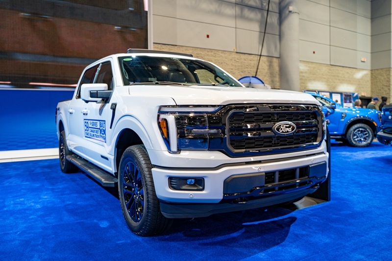 2025,Ford,F-150,